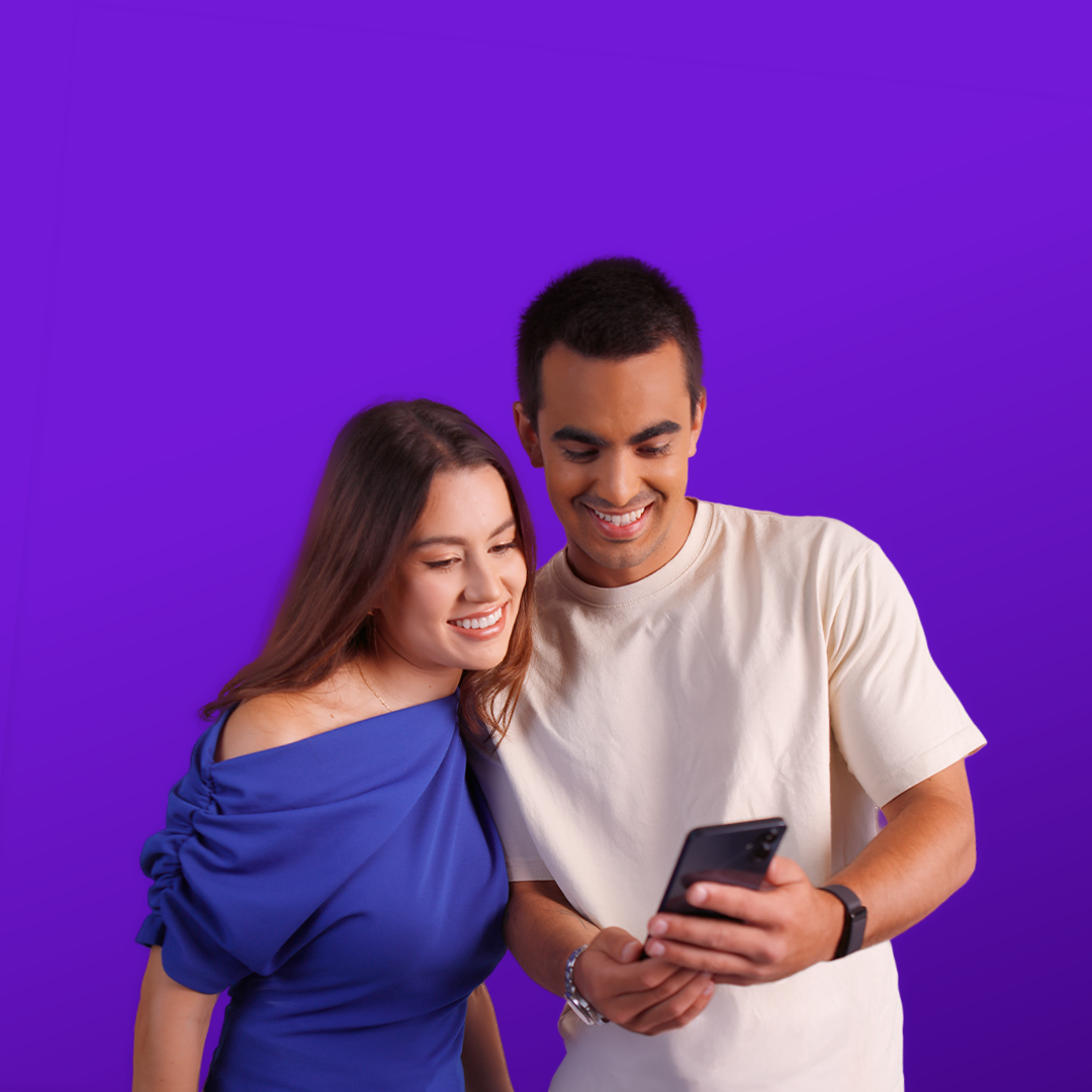 Dos personas usando ALBA